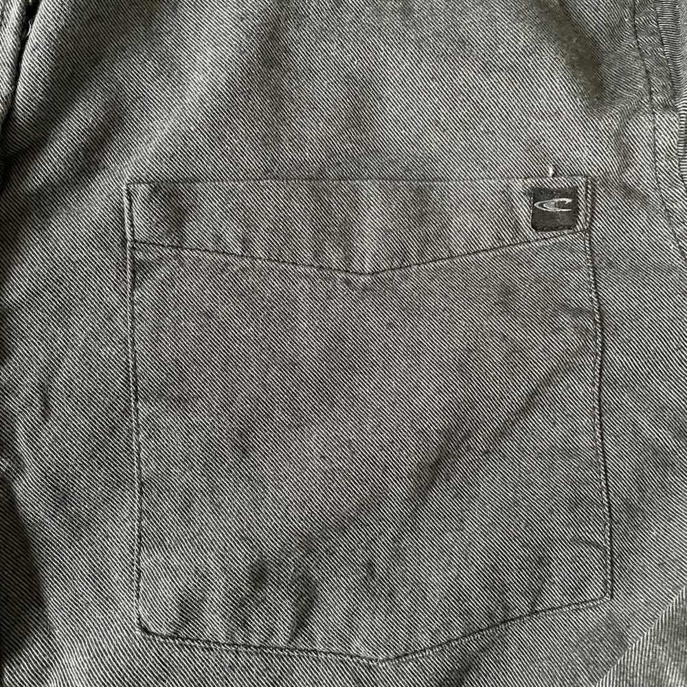 O’Neill Button Down - Picture 2 of 4